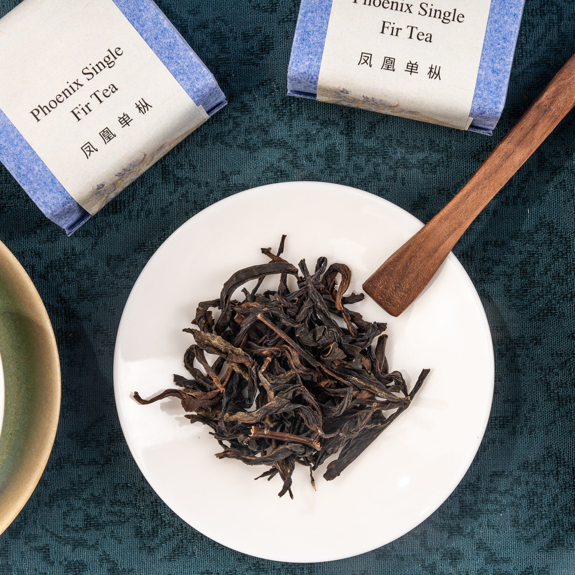 Phoenix single fir Oolong tea (凤凰单枞乌龙茶)