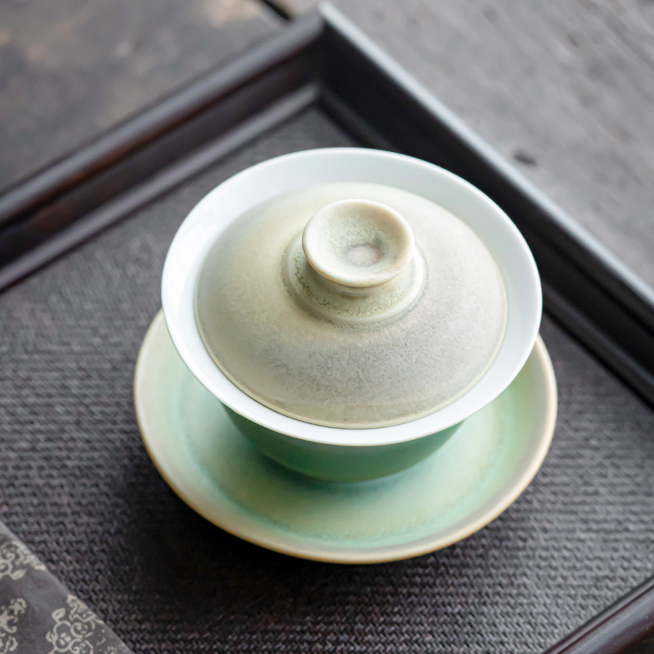 Kiln-Changed Glaze: Green Gaiwan (窑变绿盖碗)