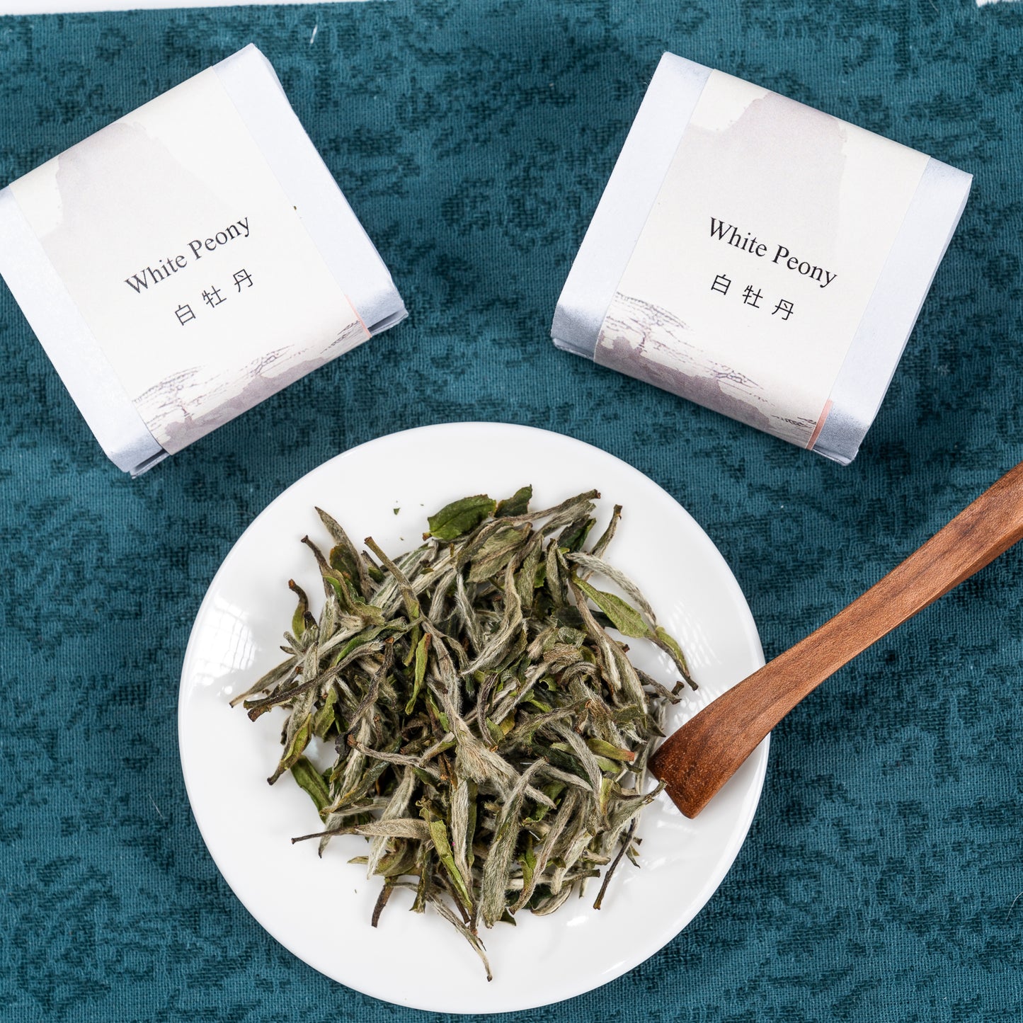 Bai Mudan tea (白牡丹)